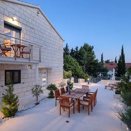 Vindobona Apartment 2 * Hvar Town