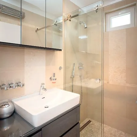 Vindobona 2 Daire Hvar Town