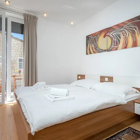 Vindobona Apartment 2 * Hvar Town