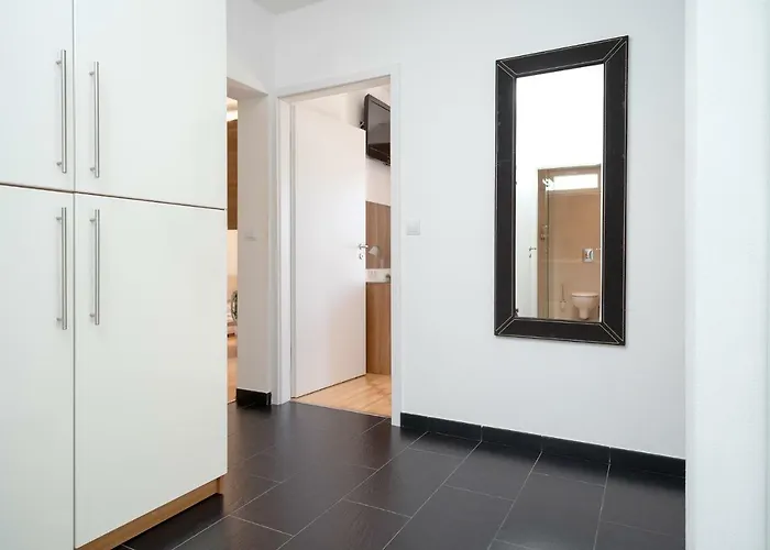 Vindobona 2 هفار