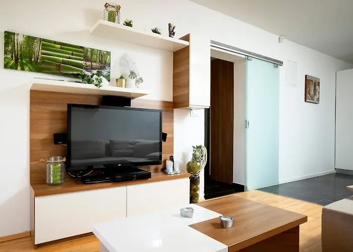 Vindobona 2 * Hvar Town